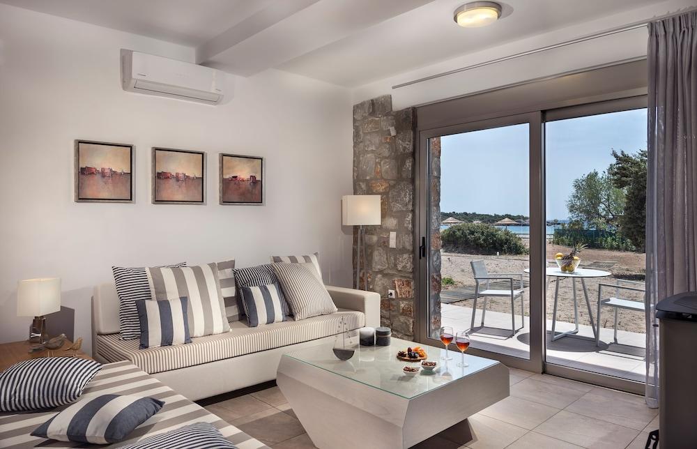 פליאוחורה Cedar Bay Beachside Villas מראה חיצוני תמונה