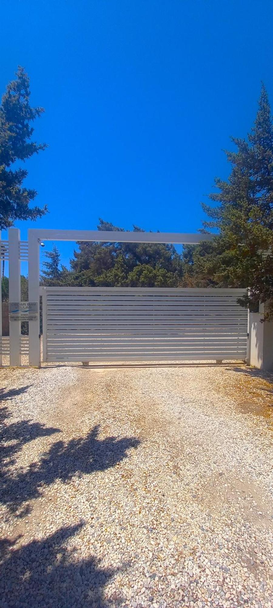 פליאוחורה Cedar Bay Beachside Villas מראה חיצוני תמונה