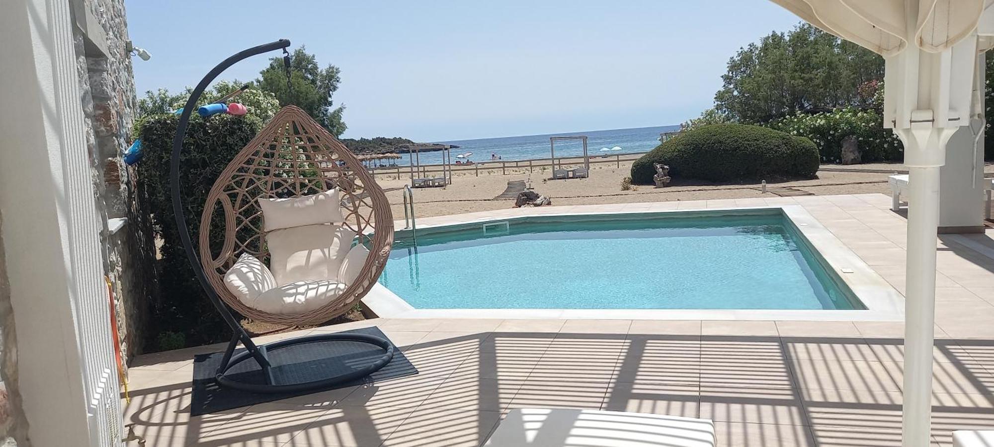 פליאוחורה Cedar Bay Beachside Villas מראה חיצוני תמונה