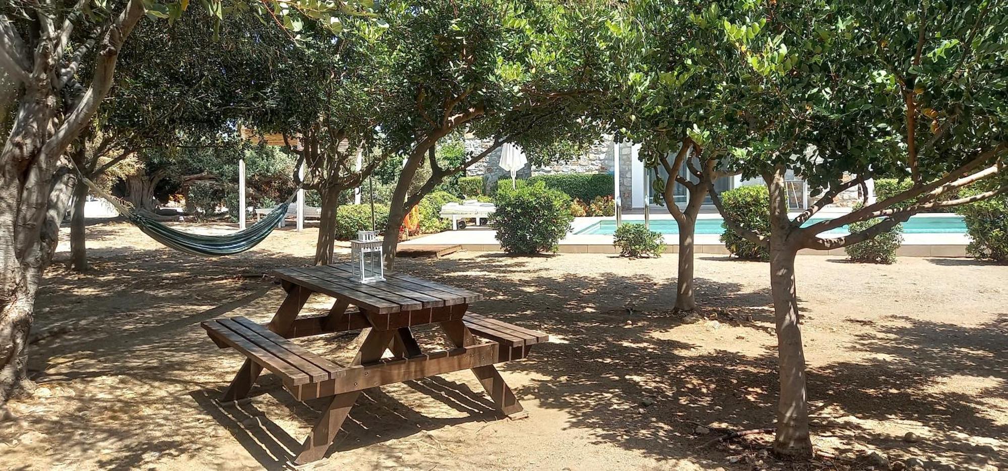 פליאוחורה Cedar Bay Beachside Villas מראה חיצוני תמונה
